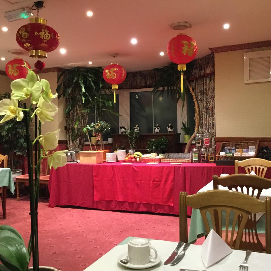 בנגור Garden Hotel מראה חיצוני תמונה
